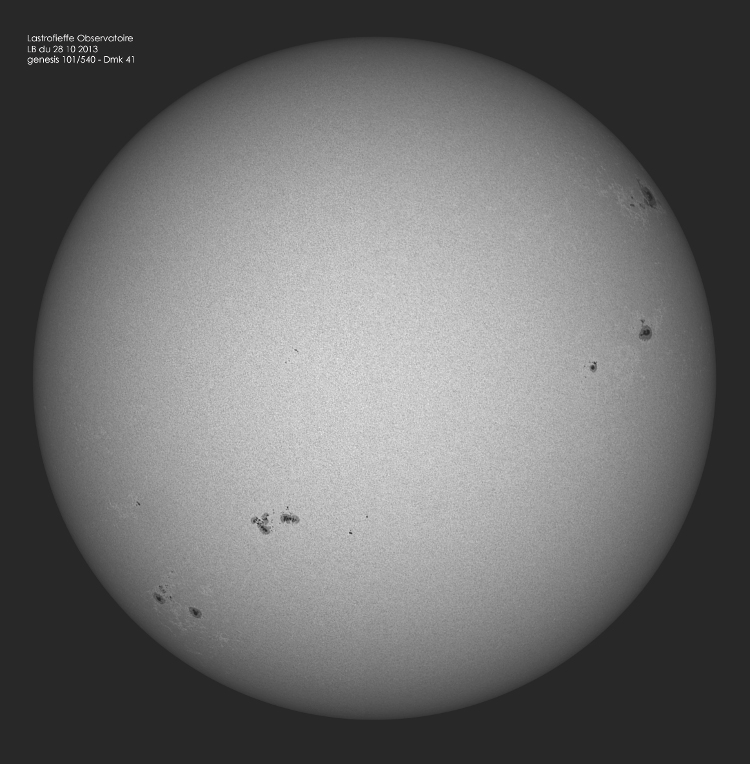 Le Soleil en lumire blanche (filtre AstroSolar D:3.8) par Samuel Tarin, le 28 octobre 2013